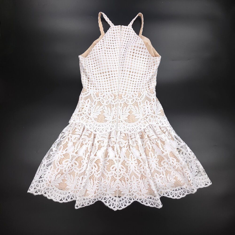 LILLY PULITZER Adella Engineered Exotic Lace Mini Dress Resort White Coquette 4 - Picture 6 of 14